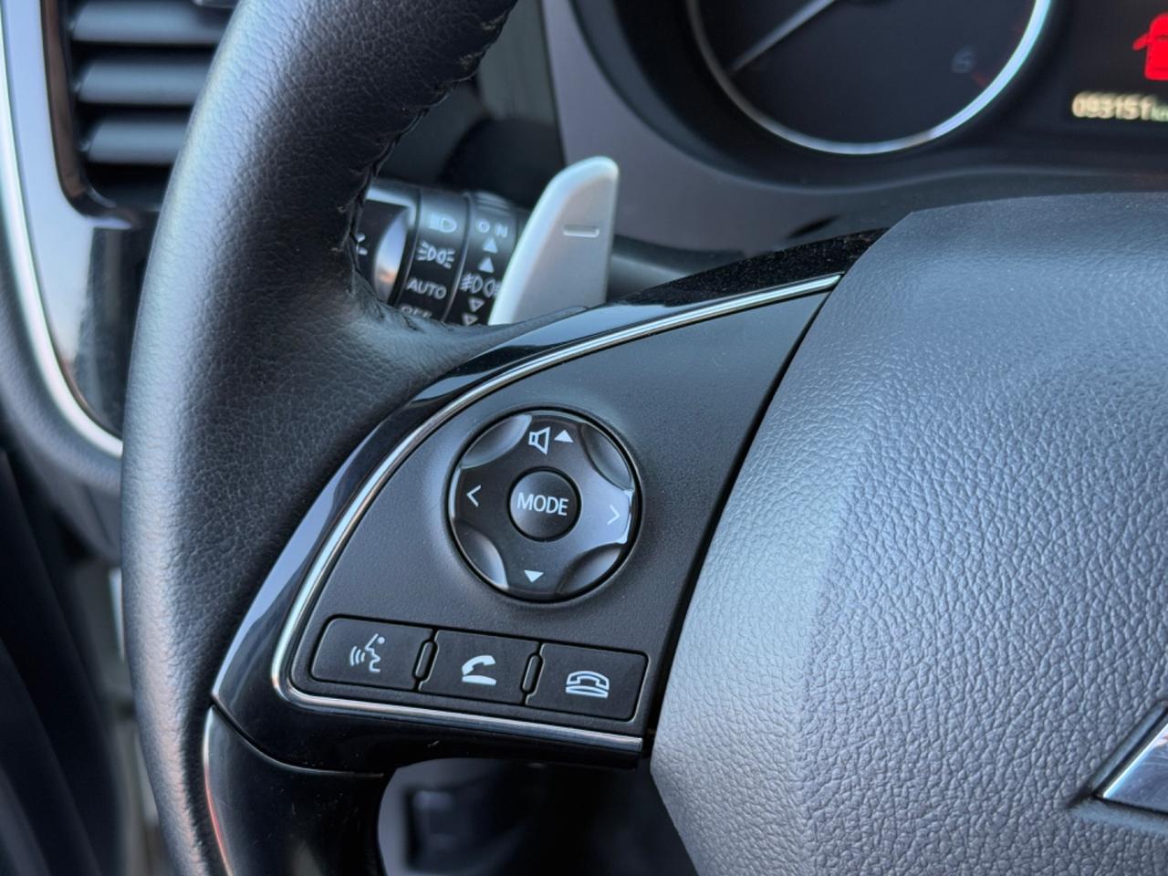 Mitsubishi Outlander 2.2 DI-D 4x4 7p Navi