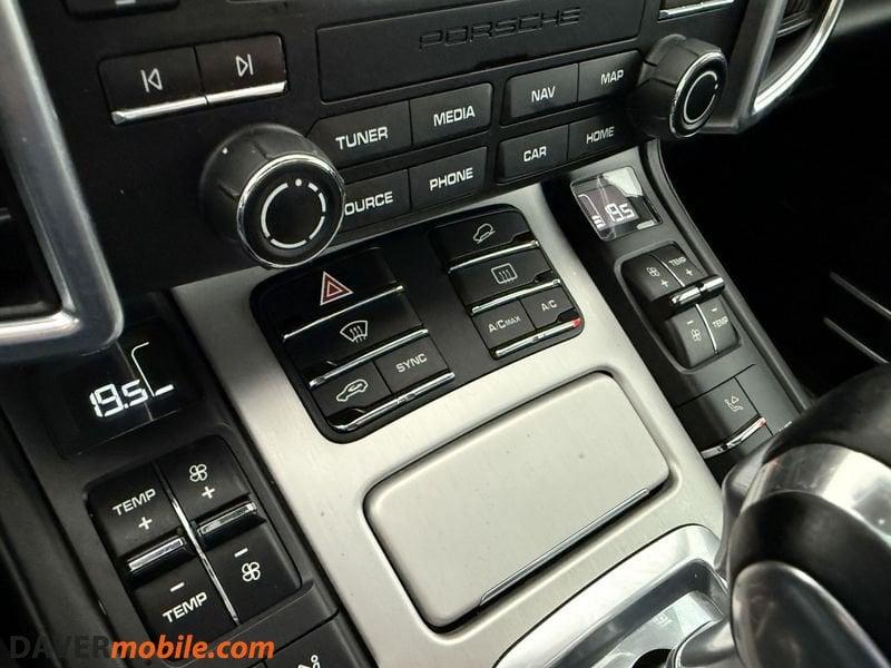 Porsche Cayenne 3.0 Diesel Pure green Platinum Edition