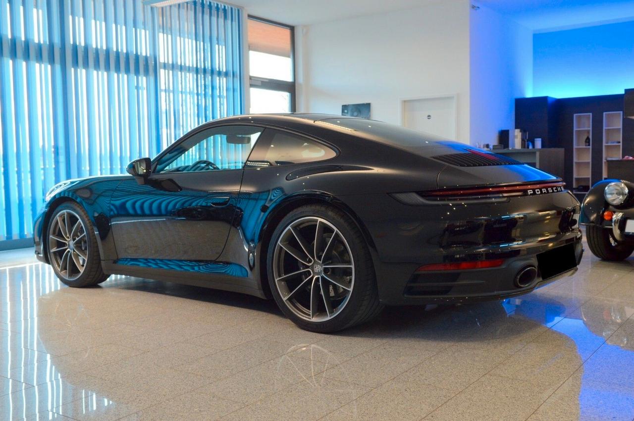 Porsche 911 Carrera