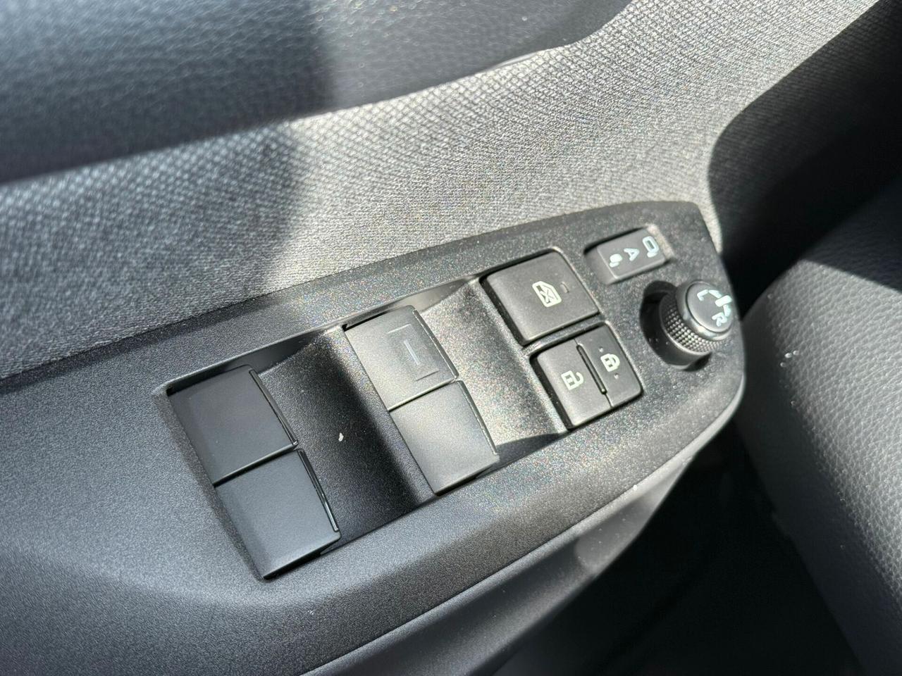Toyota Yaris 1.5h Lounge PREZZO REALE