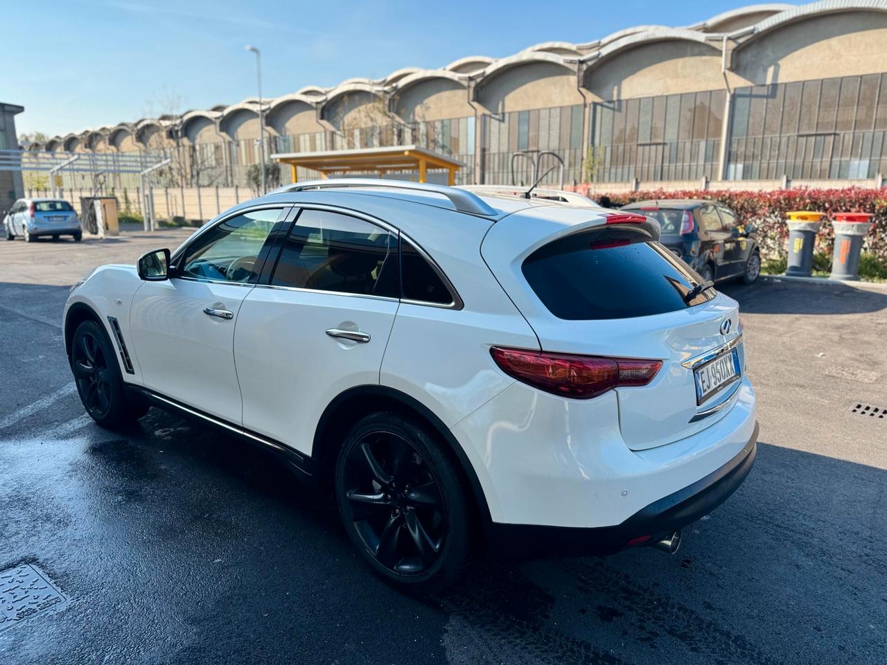 Infiniti FX30d 3.0 DIESEL 2011 TOP!