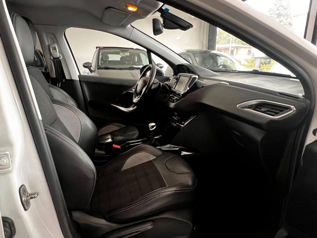 Peugeot 2008 BlueHDi 120 S&S Allure