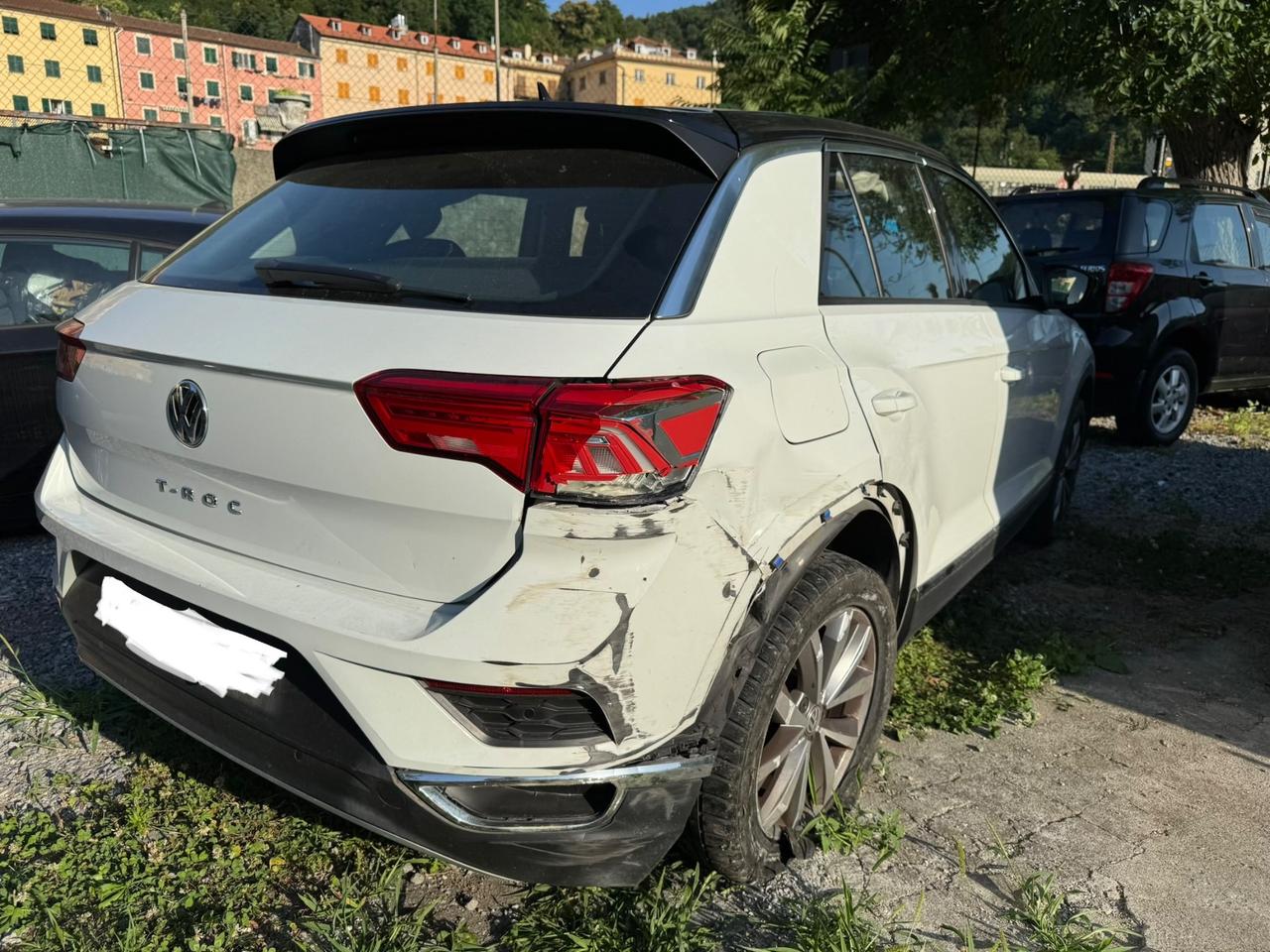 Volkswagen T-Roc 1.0 benzina sinistrata