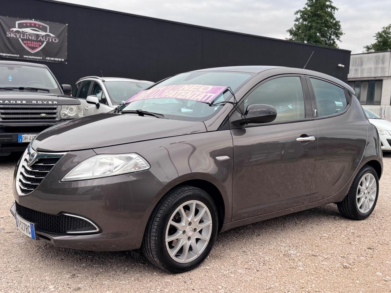 Lancia Ypsilon 1.2 Benzina 69cv Platinum - 2012