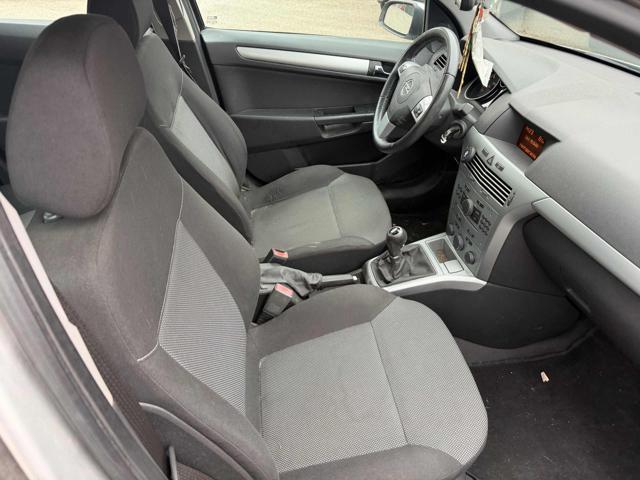 OPEL Astra 1.6 16V Twinport 5P Cosmo senza lavoro da fare