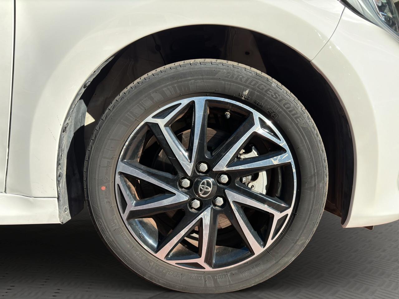 Toyota Yaris 1.5 Hybrid 5 porte Trend