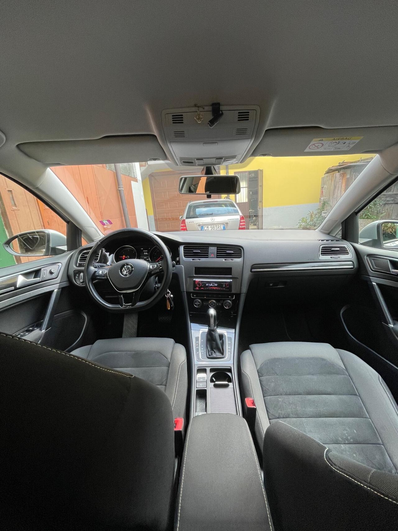 Volkswagen Golf 2.0 150cv DSG