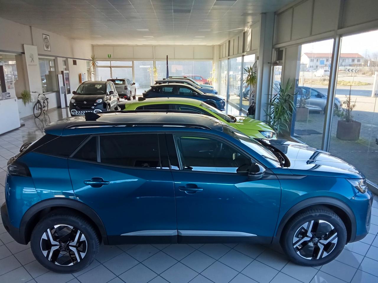 Peugeot 2008 Hybrid 145 e-DCS6 Allure