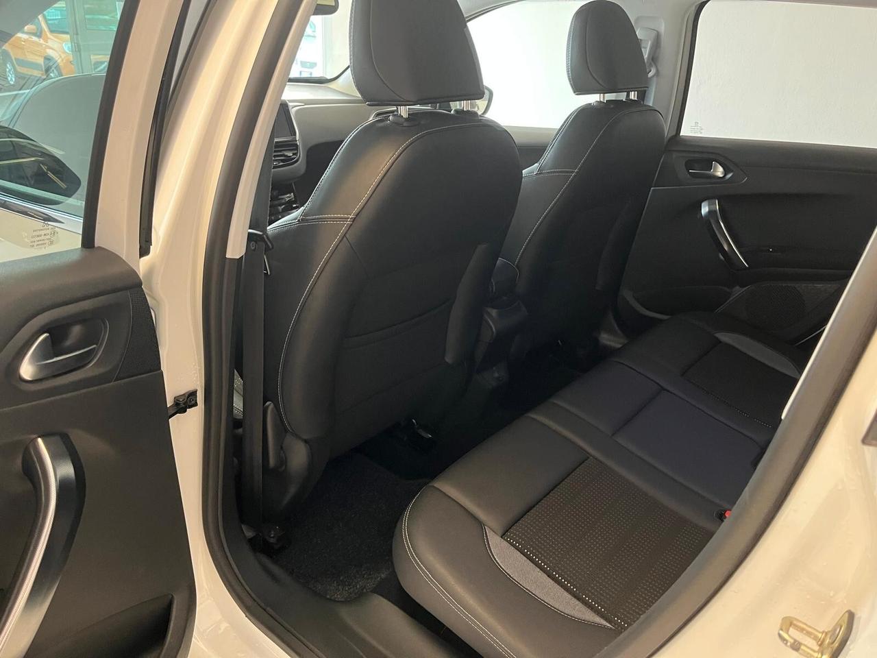 Peugeot 2008 1.6 e-HDi 92 CV Stop&Start Allure