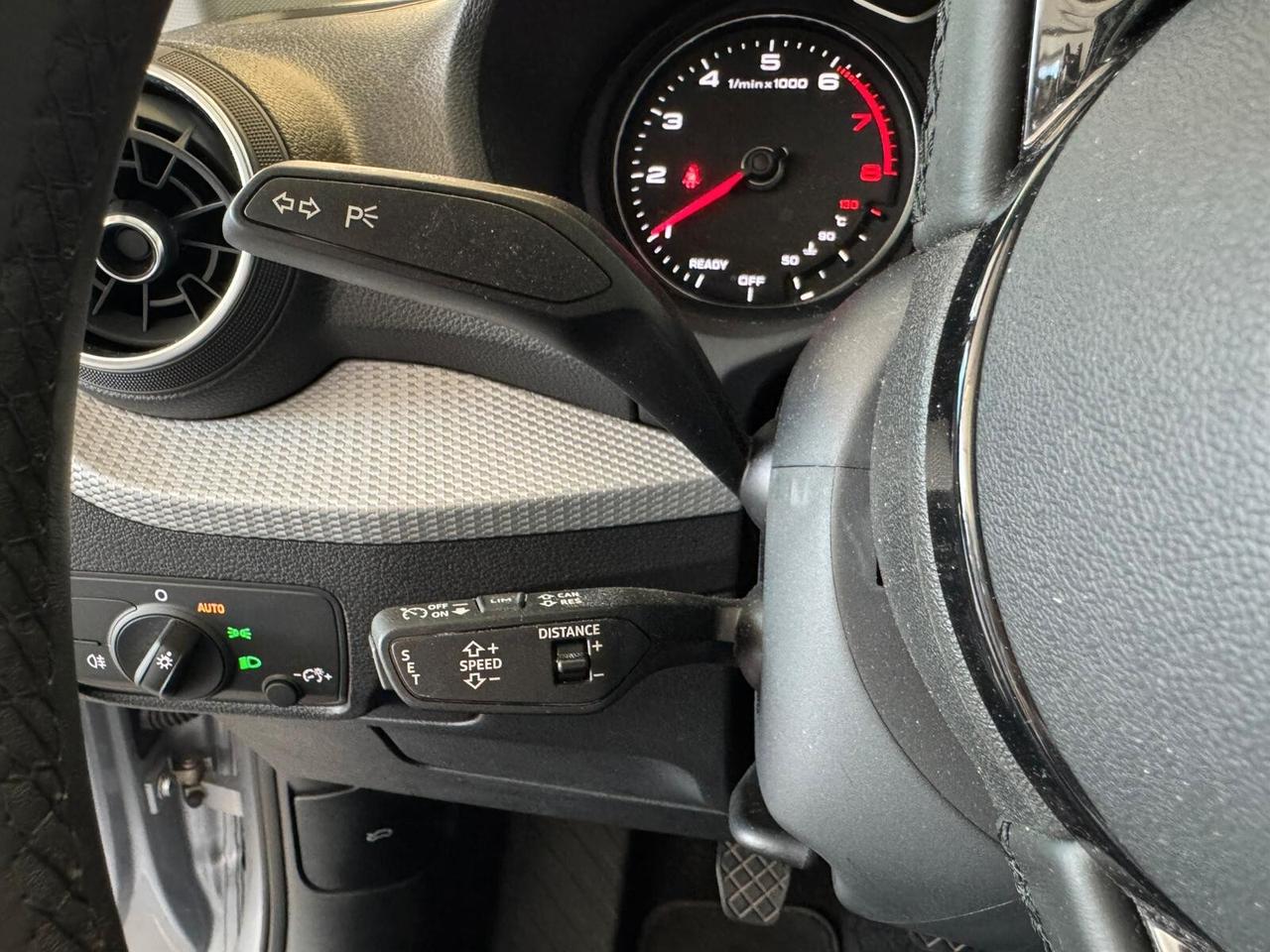 Audi Q2 30 TFSI Business