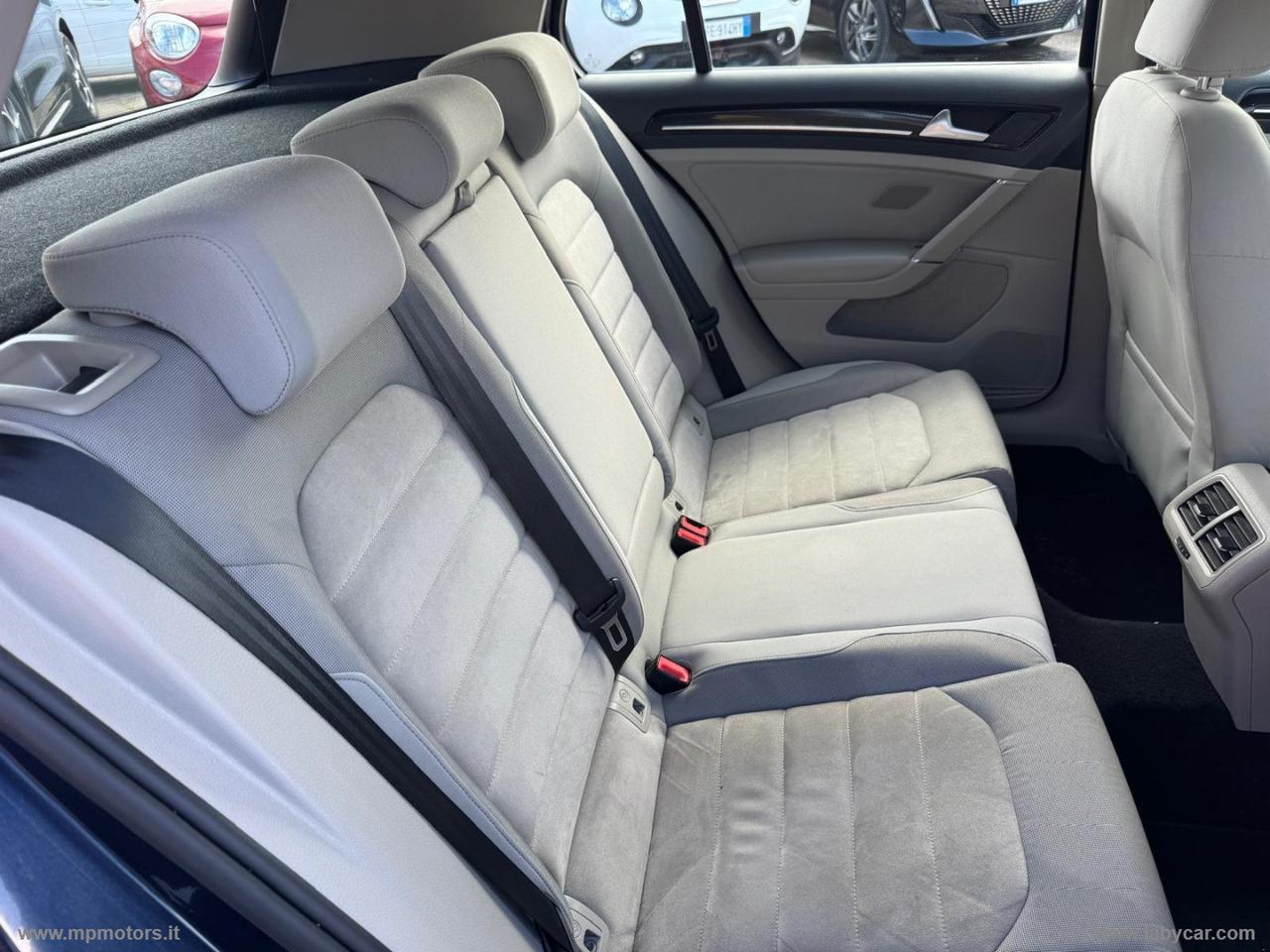 VOLKSWAGEN GOLF COMFORTLINE 1.4 TGI 110CV AUTOMATICA