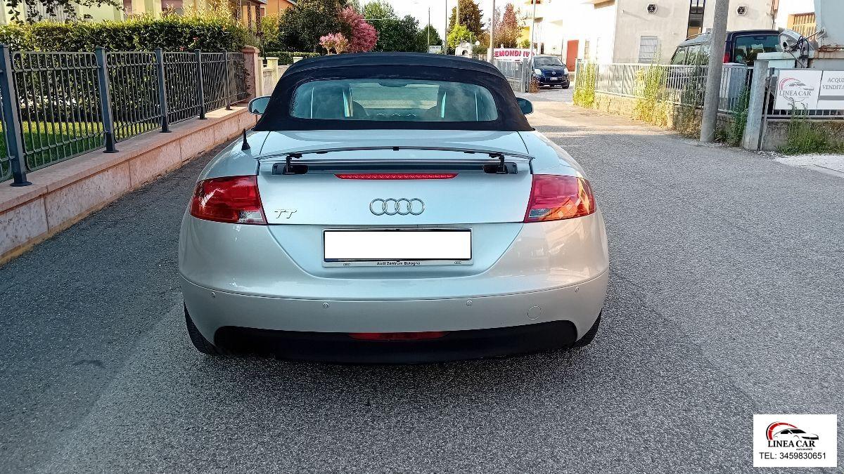 AUDI - TT Cabrio - 2.0 TFSI