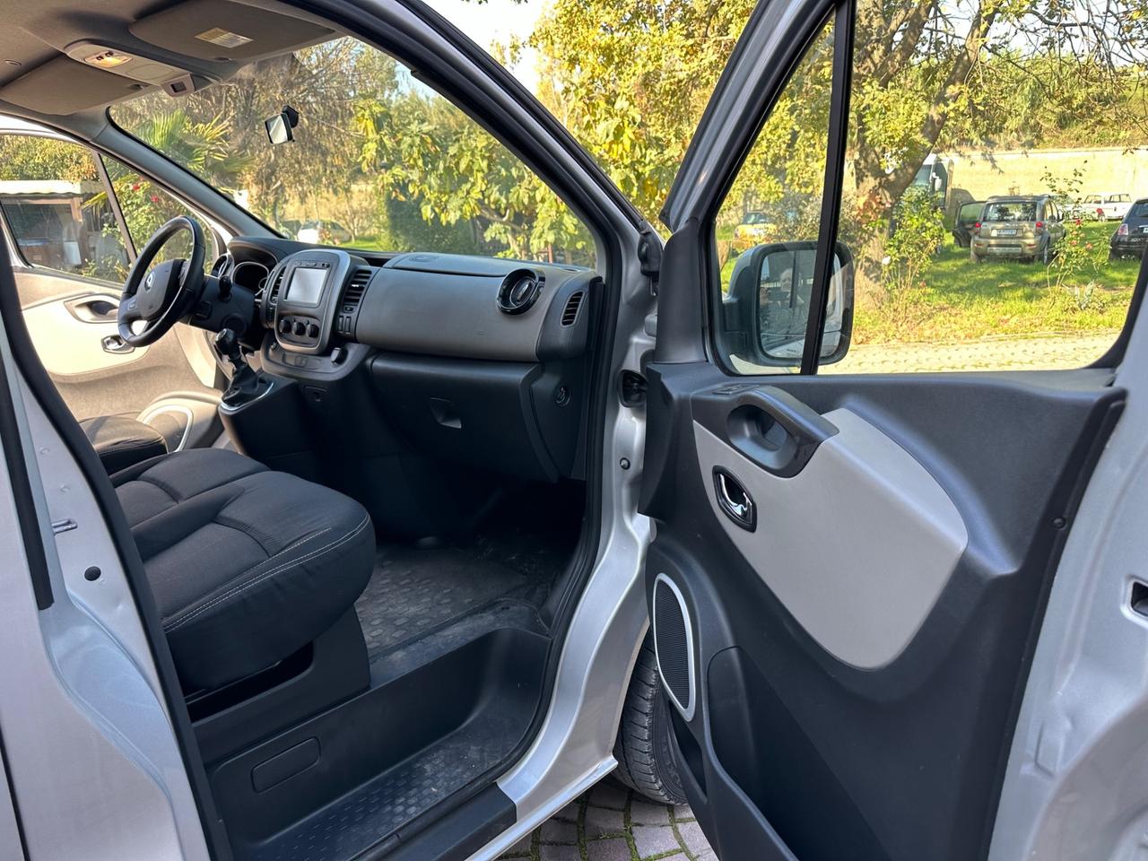 Renault Trafic T29 1.6 dCi 145CV 9 POSTI IVA ESPOSTA BELLISSIMO PERMUTABILE