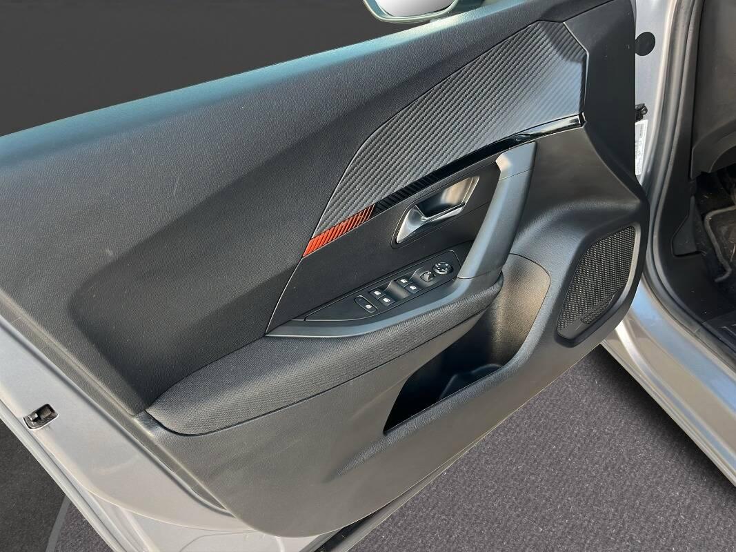 Peugeot 2008 1.2 puretech Active Pack s&s 100cv