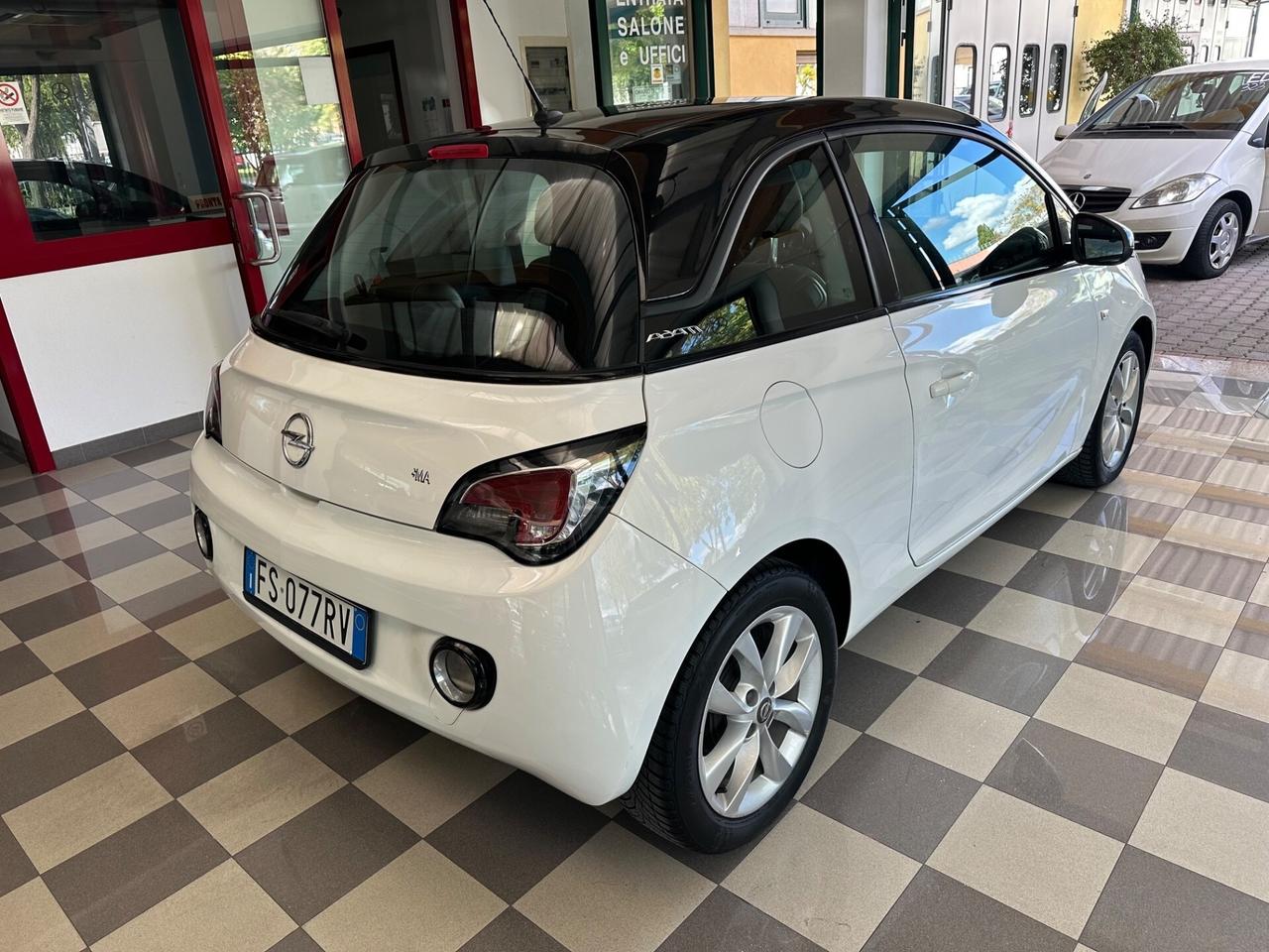 Opel Adam 1.4 87 CV GPL Tech Jam