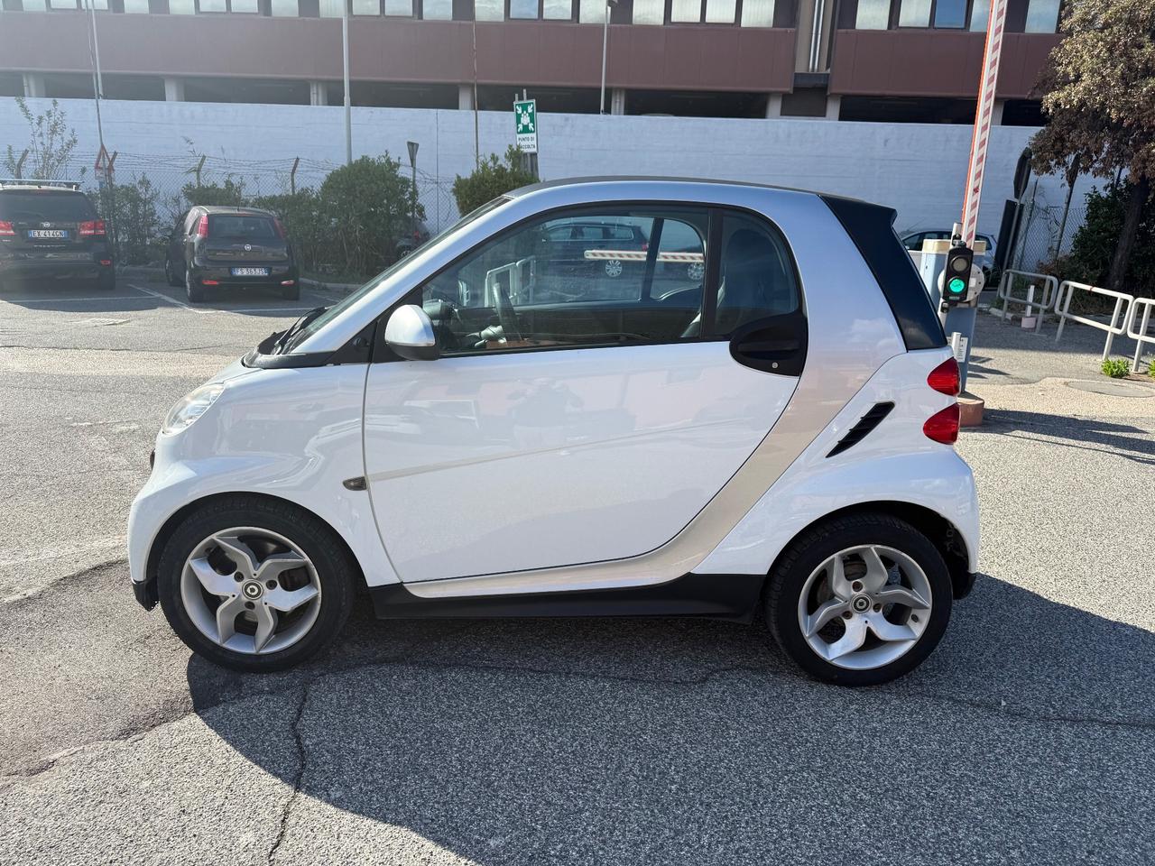 Smart ForTwo 1000 62 kW coupé passion
