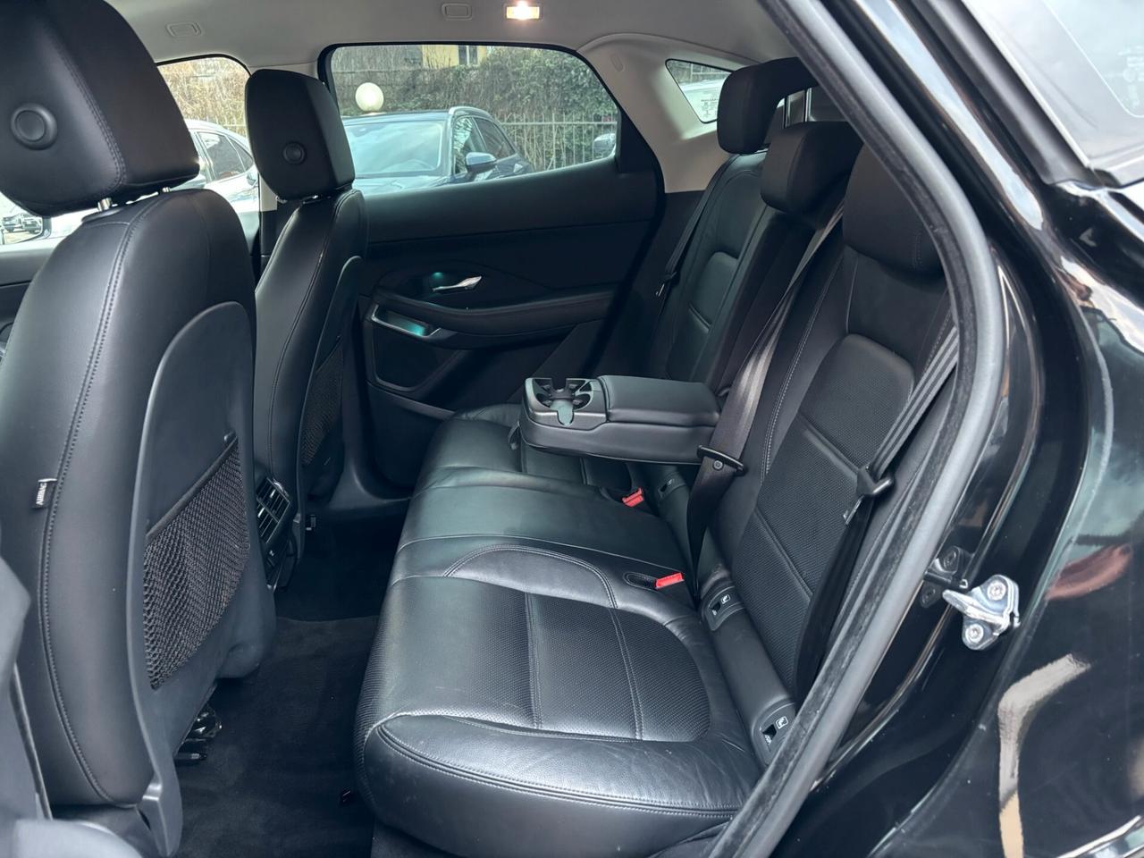 Jaguar E-Pace 2.0D 150 CV AWD R-Dynamic TOTAL BLACK