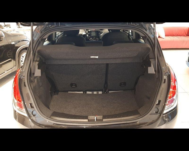 Lancia Ypsilon 1.0 FireFly 5 porte S&S Hybrid Gold
