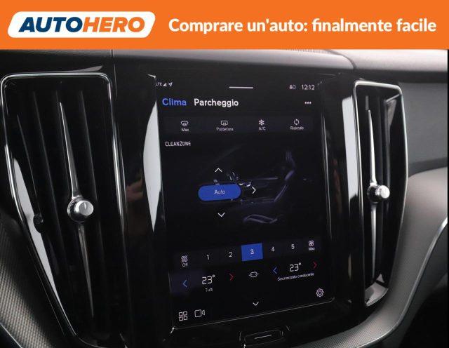 VOLVO XC60 B4 automatico Plus Dark
