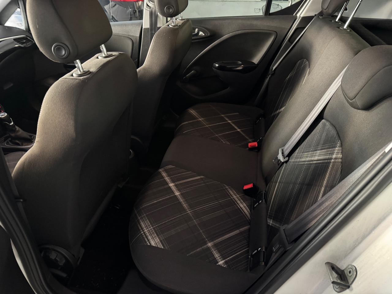 Opel Corsa 1.4 90CV GPL Tech 5 porte b-Color