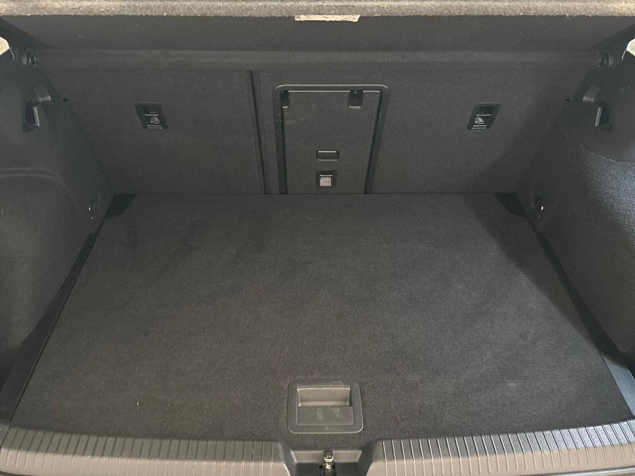Volkswagen Golf 1.0 eTSI EVO DSG Life