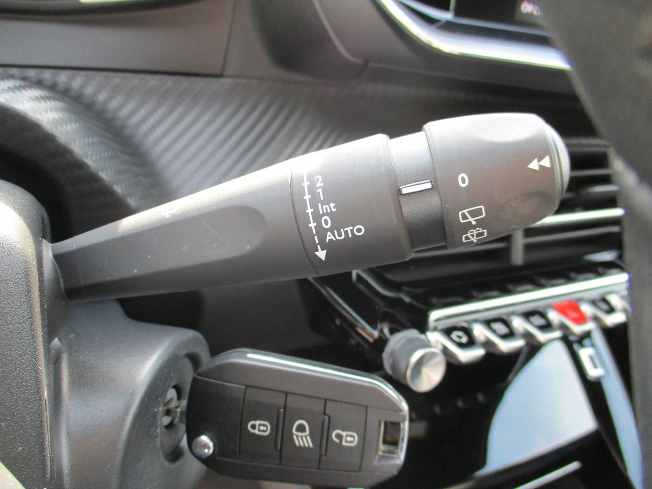 Peugeot 2008 PureTech 130 S&S Allure Pack