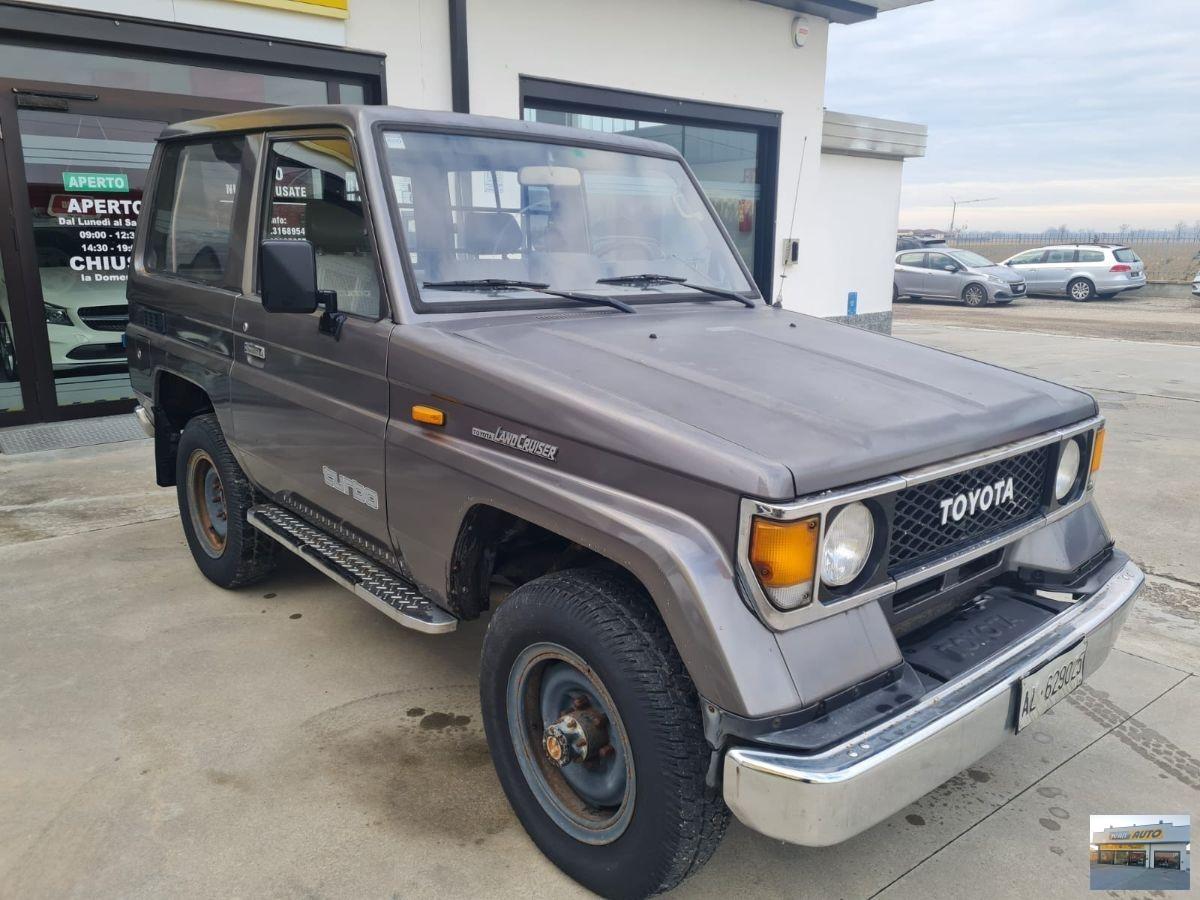 TOYOTA Land Cruiser 2.4 turbodiesel LJ70 LX