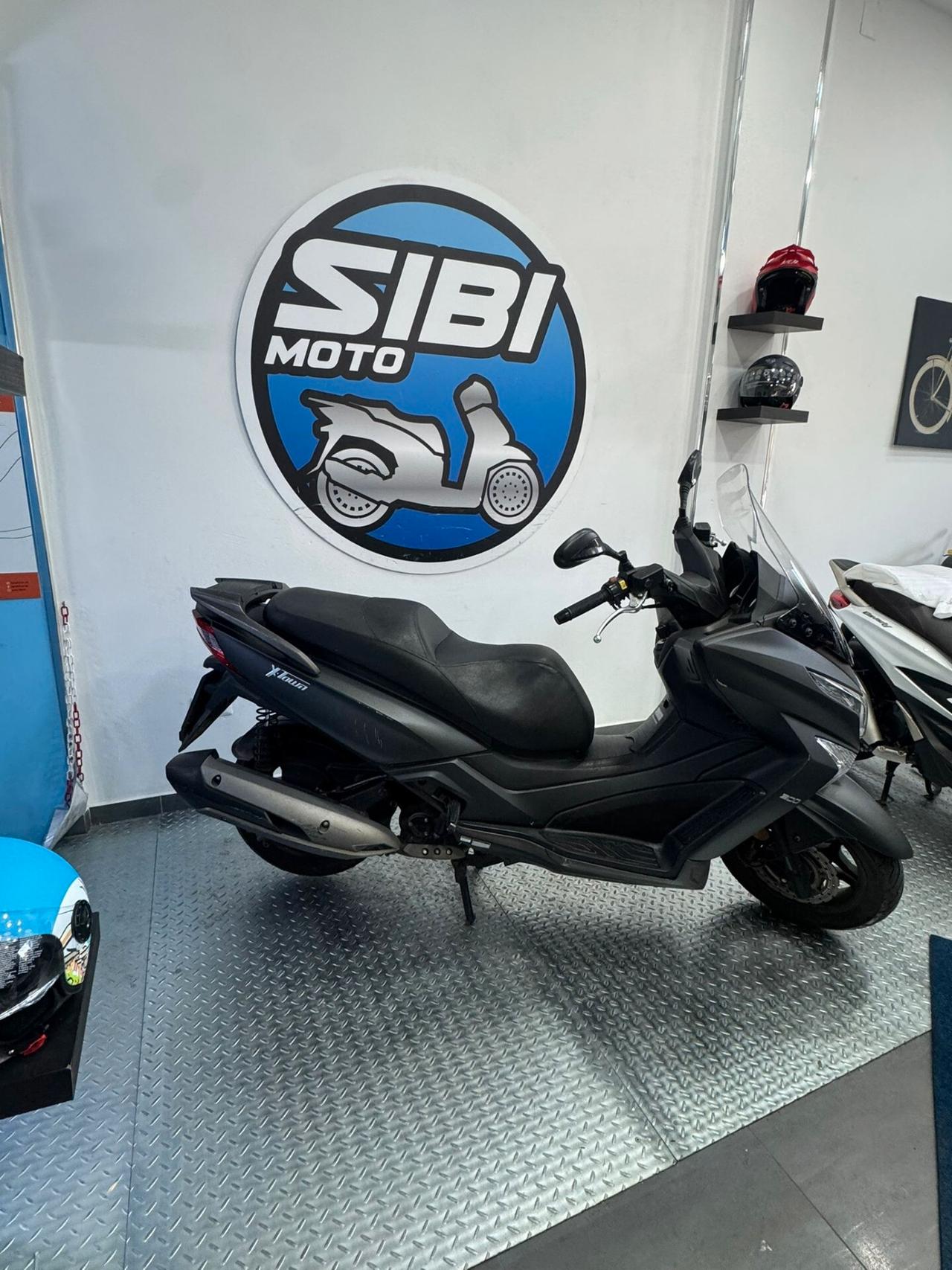 KYMCO X-TOWN 300