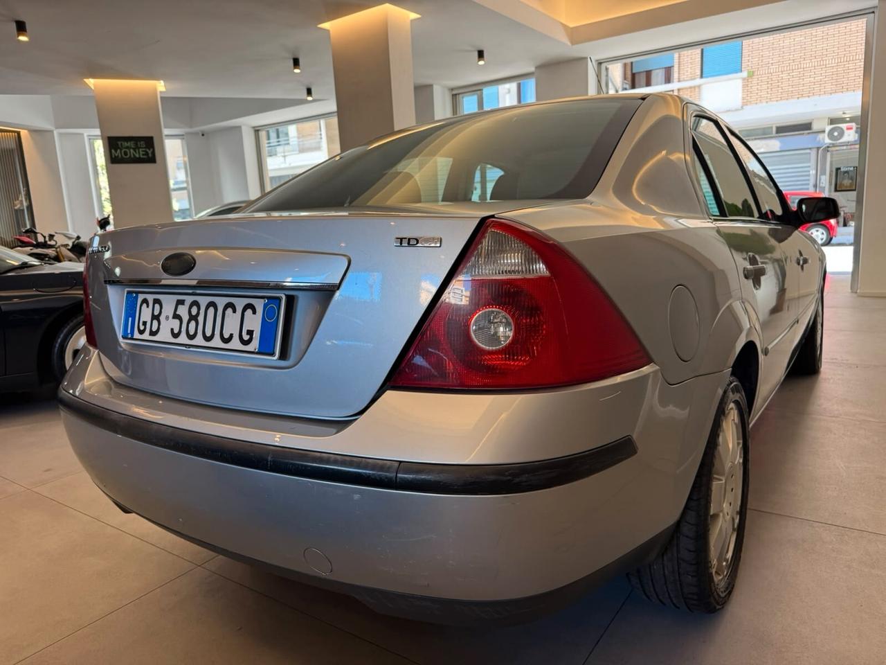 FORD MONDEO 2.2 TDCI GHIA BERLINA