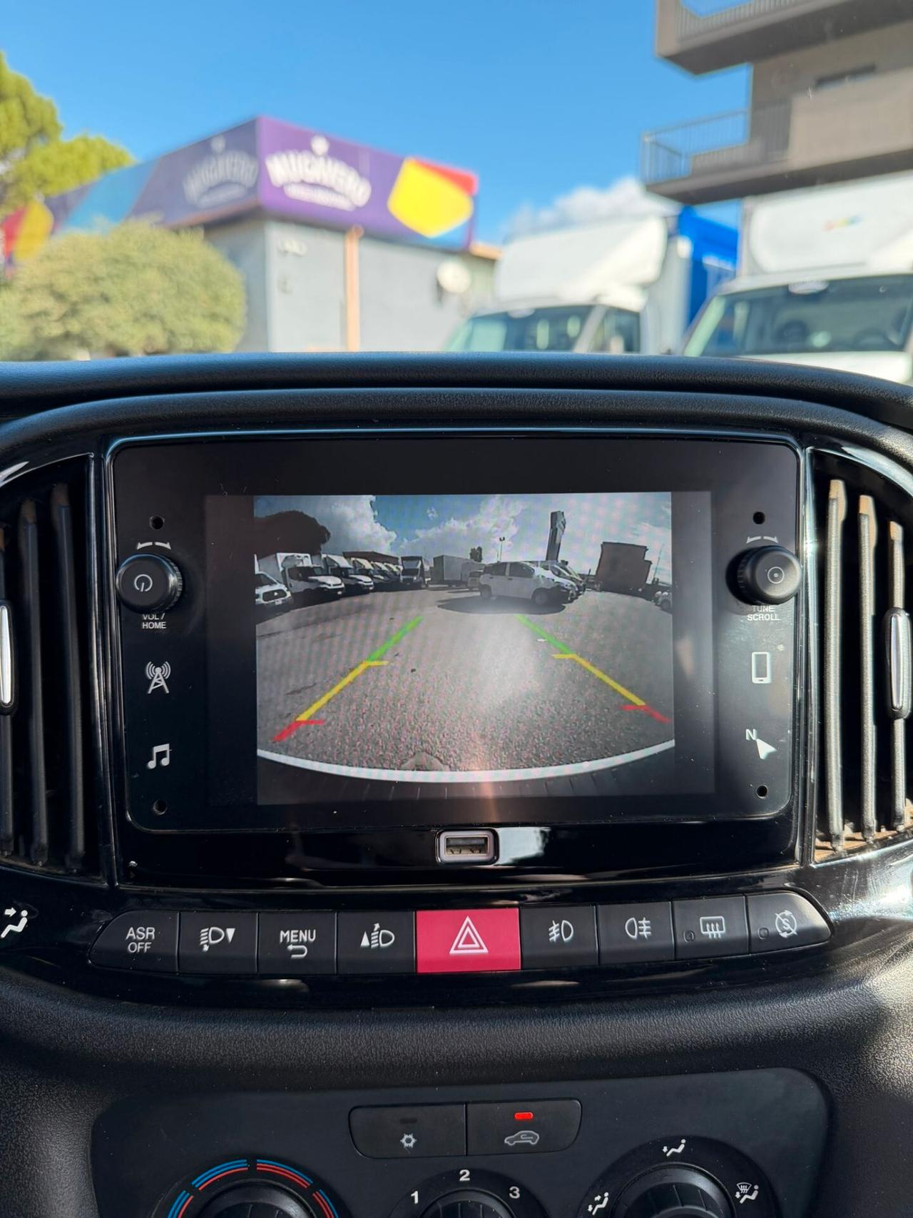 FIAT DOBLO' 1.6 AUTOCARRO 5 POSTI 2022