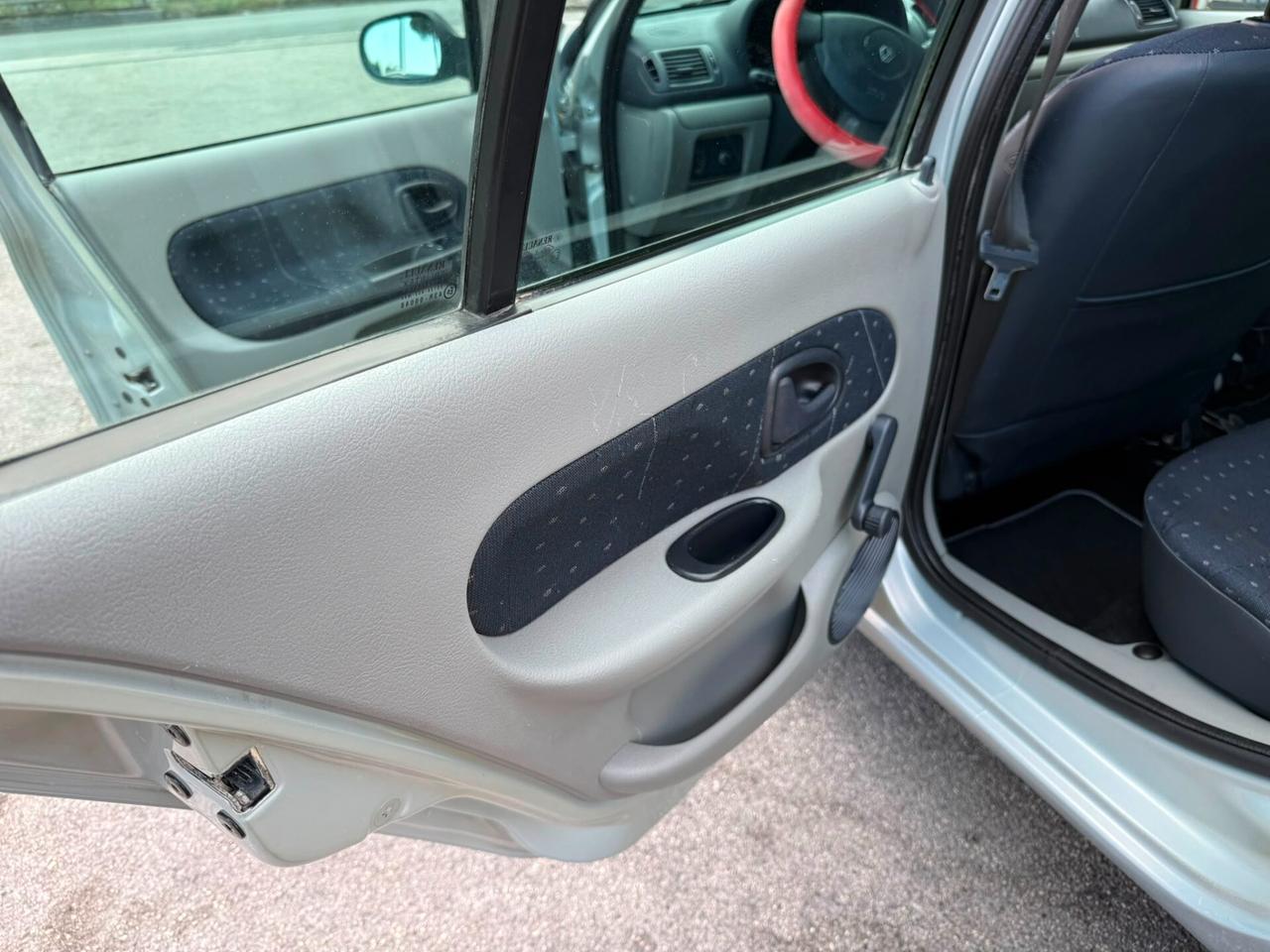 Renault Clio 1.2 16V TAGLIANDATA