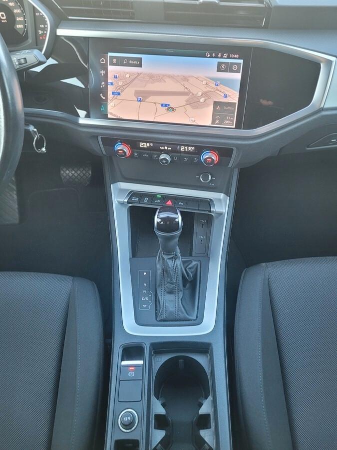 Audi Q3 SPB 45 TFSI e S tronic Business Plus