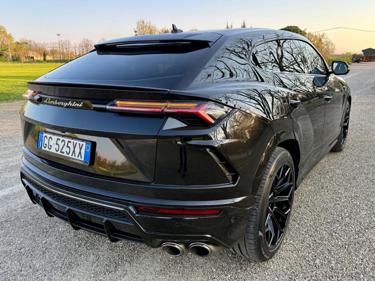 Lamborghini Urus 4.0 - prezzo top italia con iva e garanzia