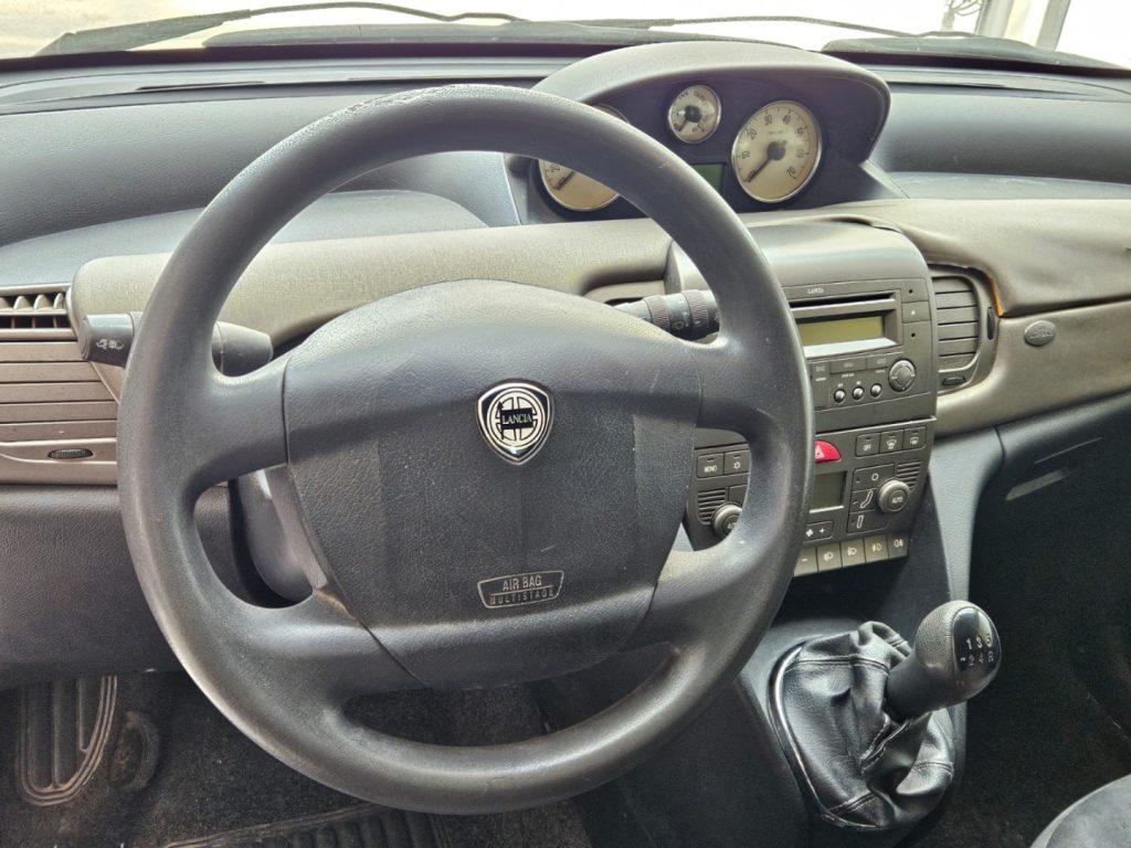 Lancia Ypsilon 1.3 Multijet 16V Argento