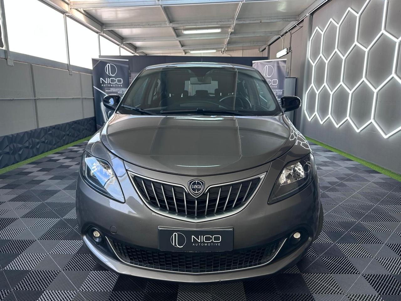 Lancia Ypsilon 1.0 FireFly 5 porte S&S Hybrid Alberta Ferretti