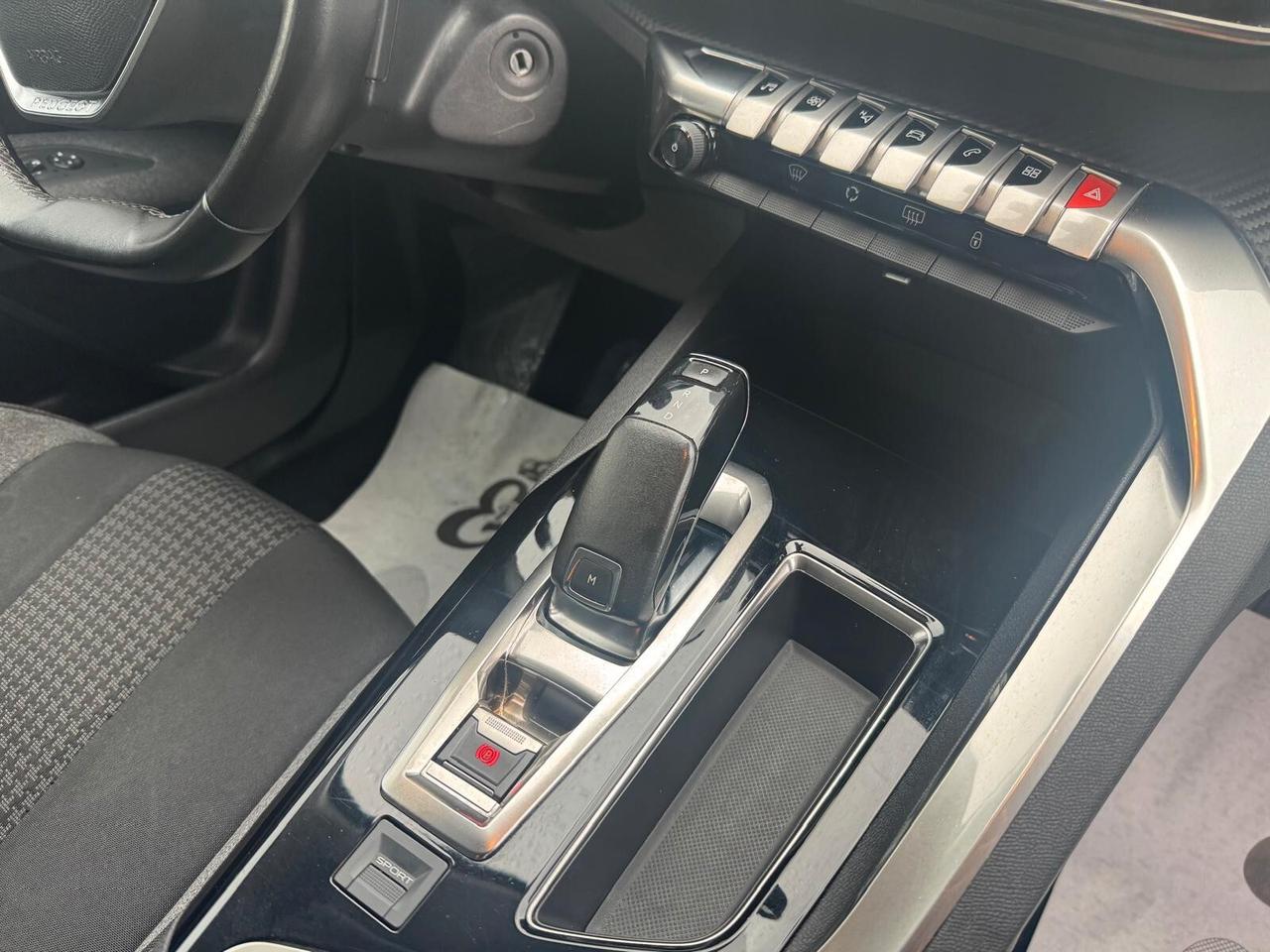 Peugeot 3008 1.6 hdi 120 Allure automatica GARANZIA