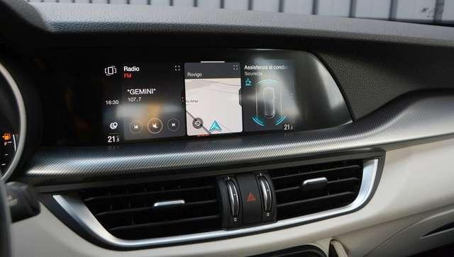 Alfa Romeo Stelvio 2.2 t Ti Q4 210cv auto BIANCO LUNARE