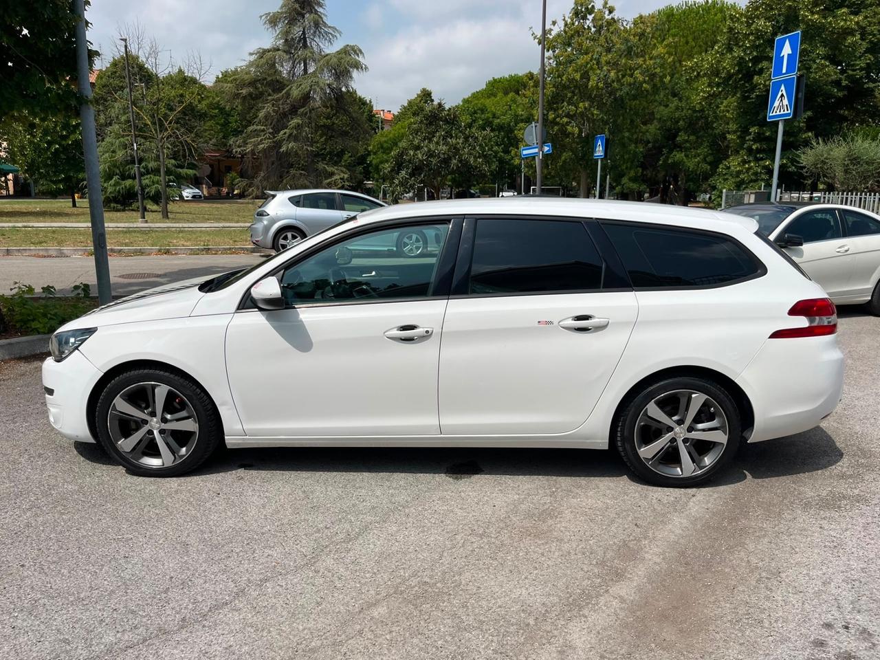 Peugeot 308 BlueHDi 120 S&S SW GT Line