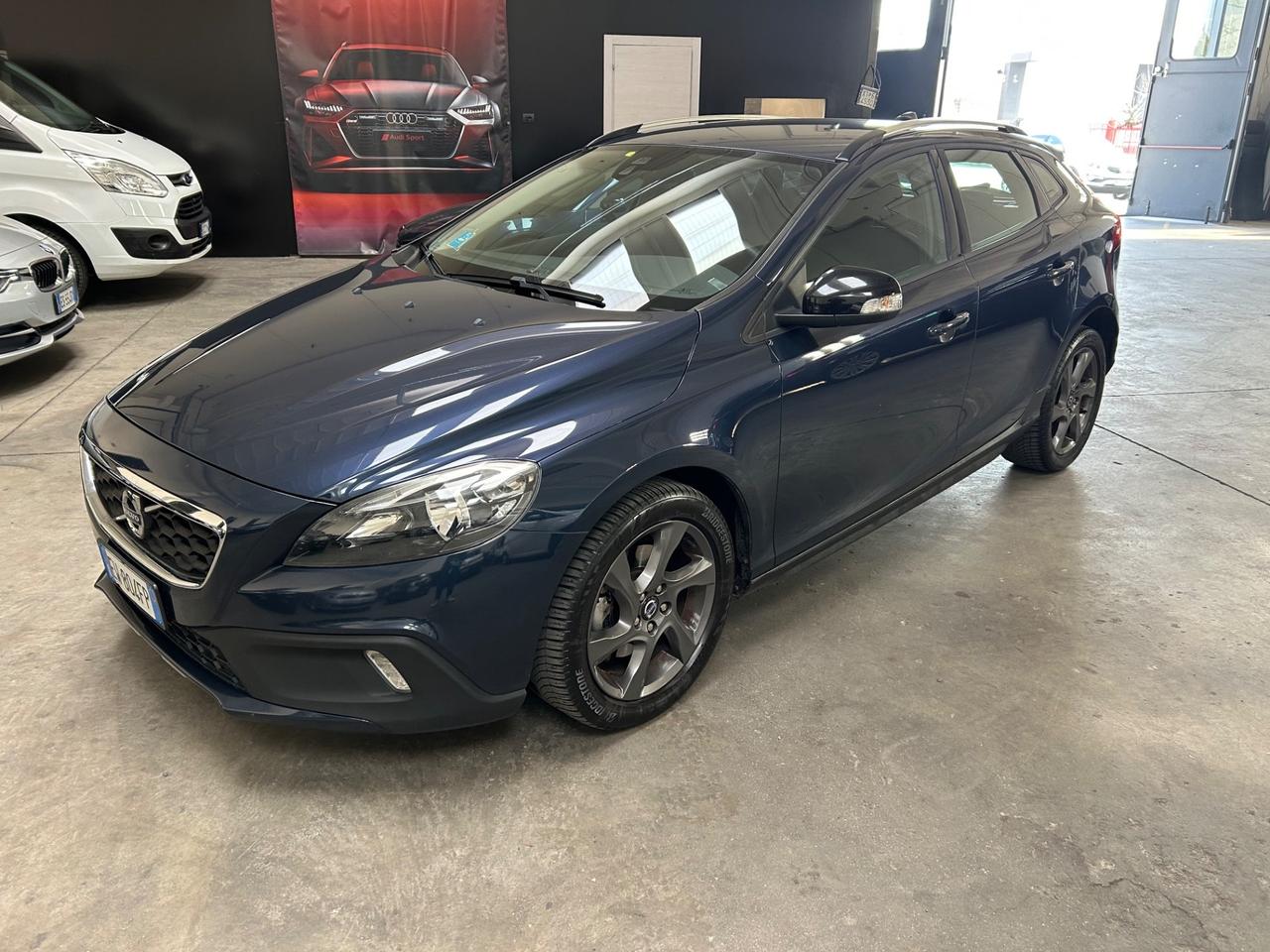 Volvo V40 Cross Country D2 1.6 114cv Momentum