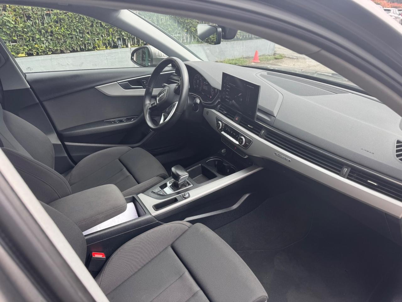 Audi A4 40 TDI S tronic Business
