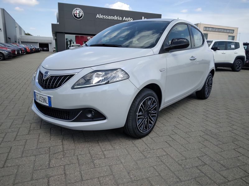 Lancia Ypsilon 1.0 FireFly 5 porte S&amp;S Hybrid Gold