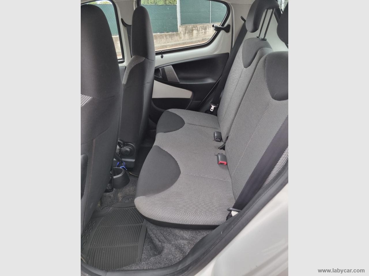 TOYOTA Aygo 1.0 12V VVT-i 5p. Lounge MMT