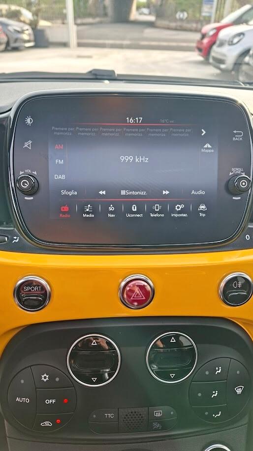 Abarth 595 1.4 Turbo T-Jet 165 CV con tetto apribile