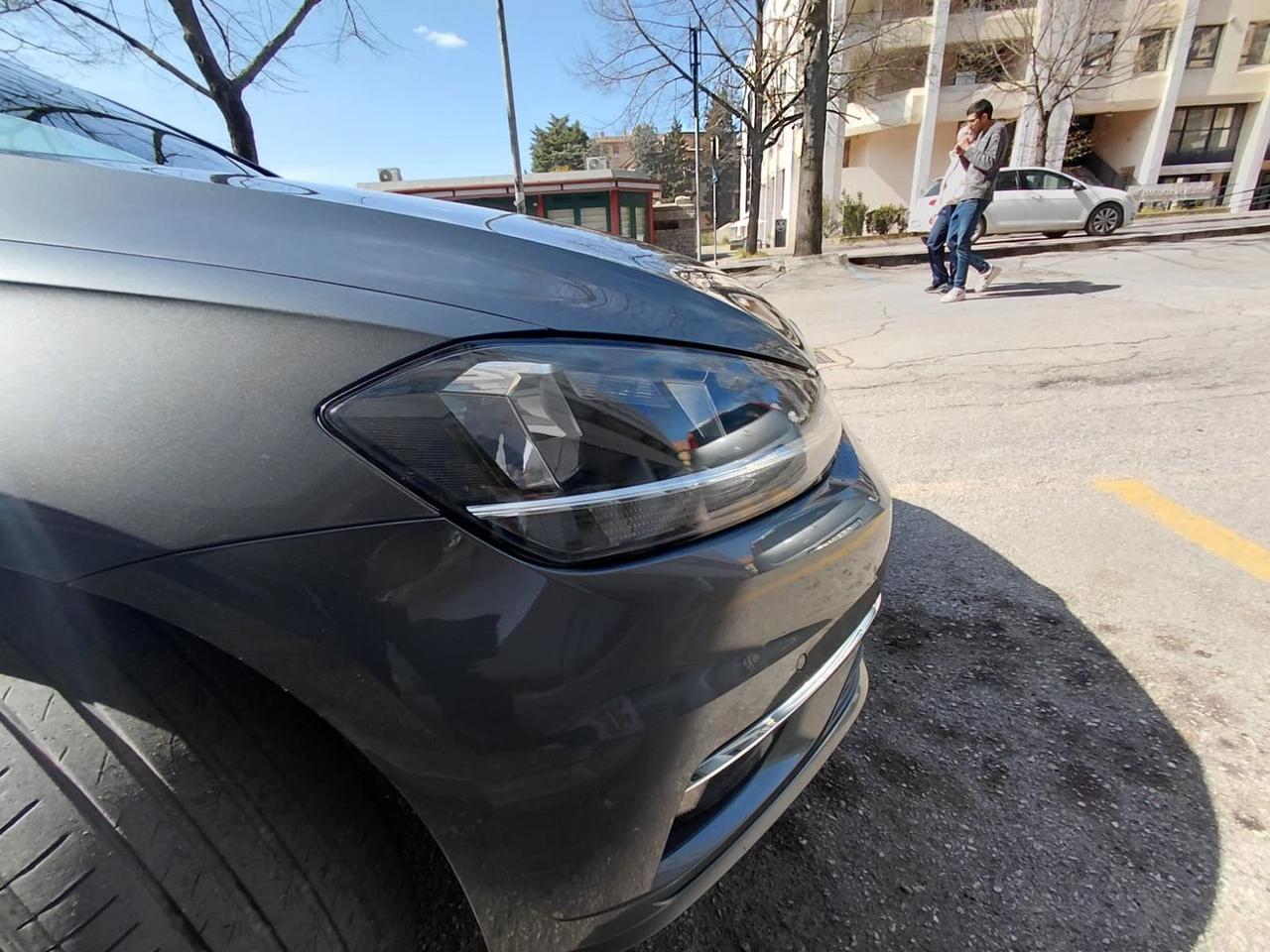 Volkswagen Golf Business 1.5 TGI BlueMotion #10224