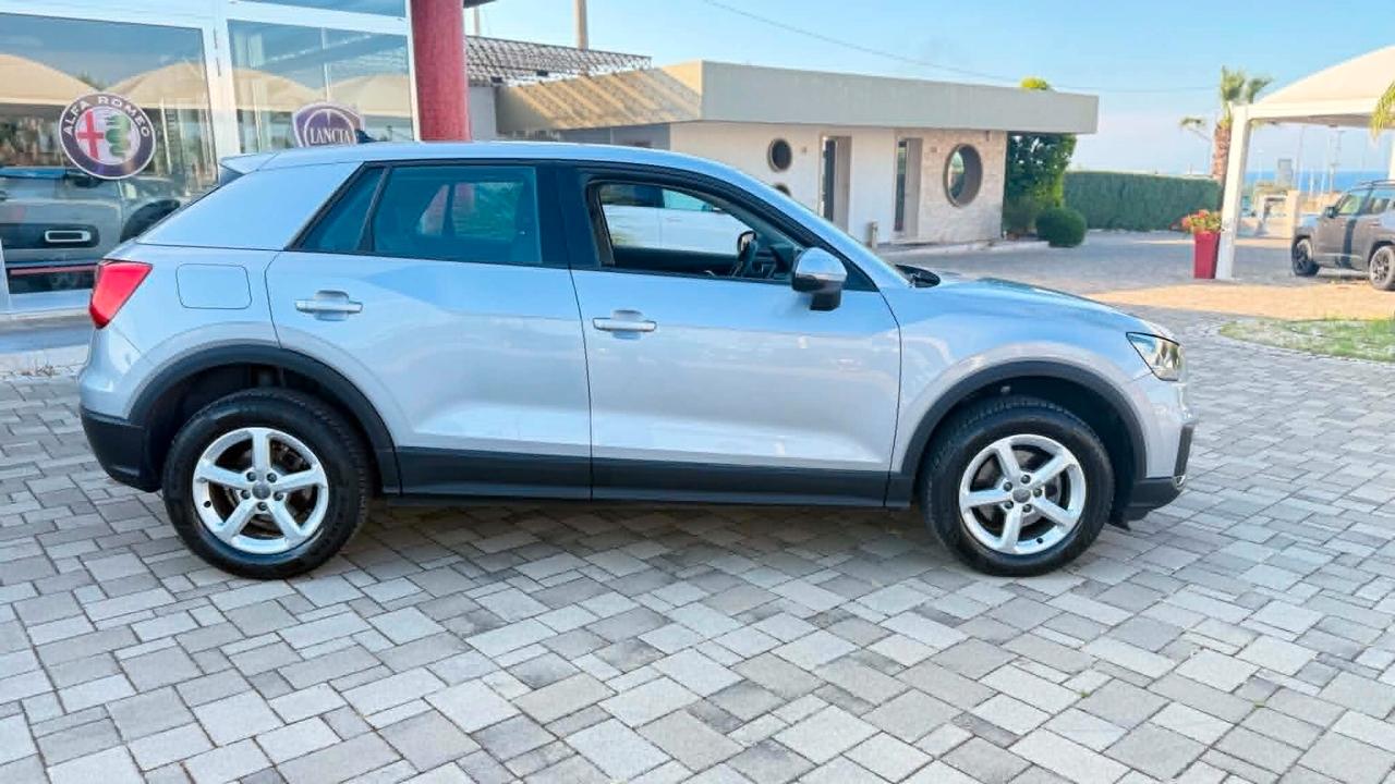 Audi Q2 30 TDI S tronic Business