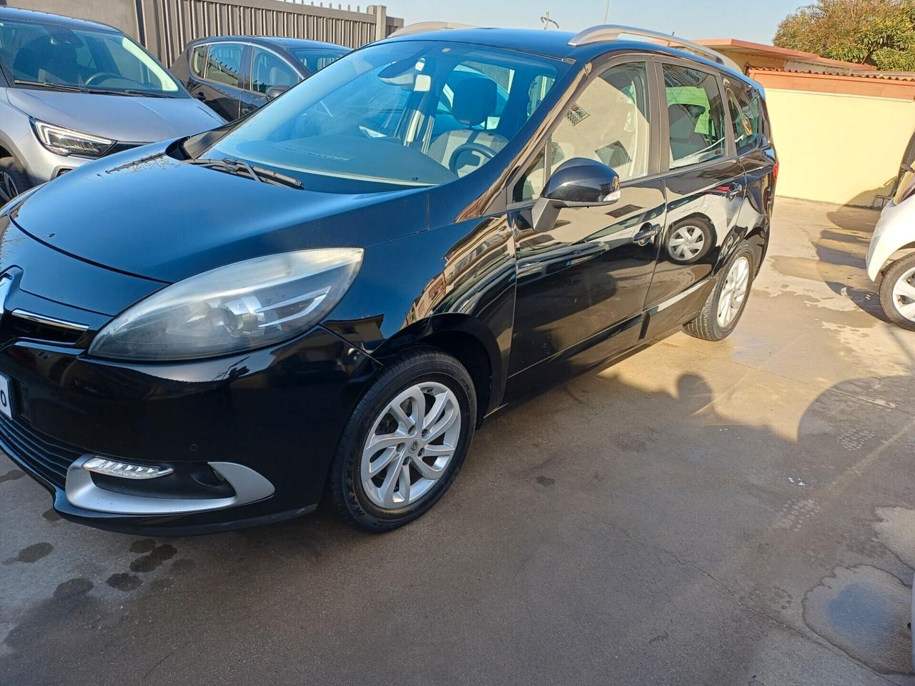 Renault Scenic dCi 110 CV (7 posti)