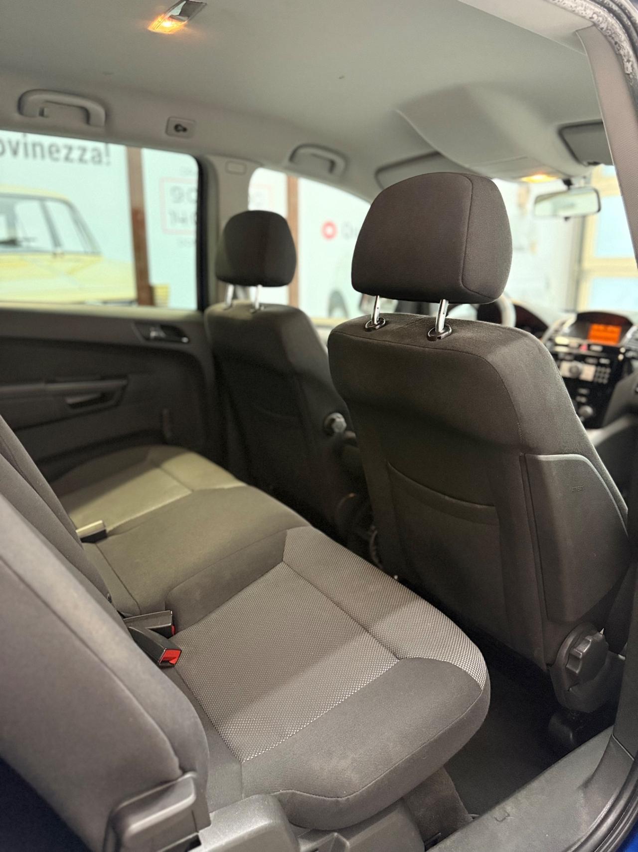 Opel Zafira 1.8 16V VVT Easytronic Cosmo