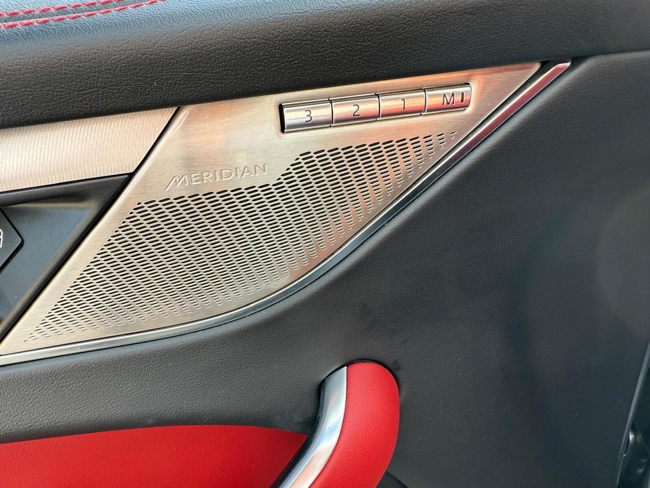 Jaguar F-Pace SUPER ACCESSORIATA COME NUOVA AFFARE