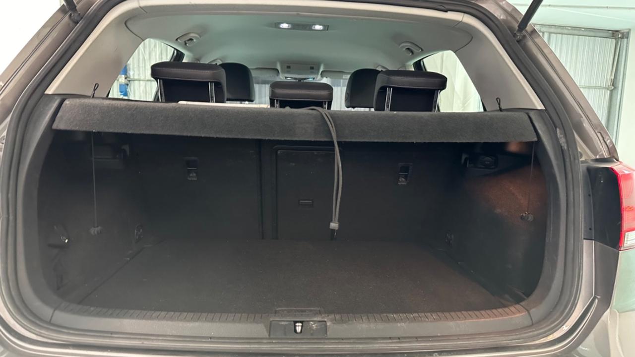 Volkswagen Golf 1.6 TDI 110 CV DSG 5p. Highline(anche per neopatentati)