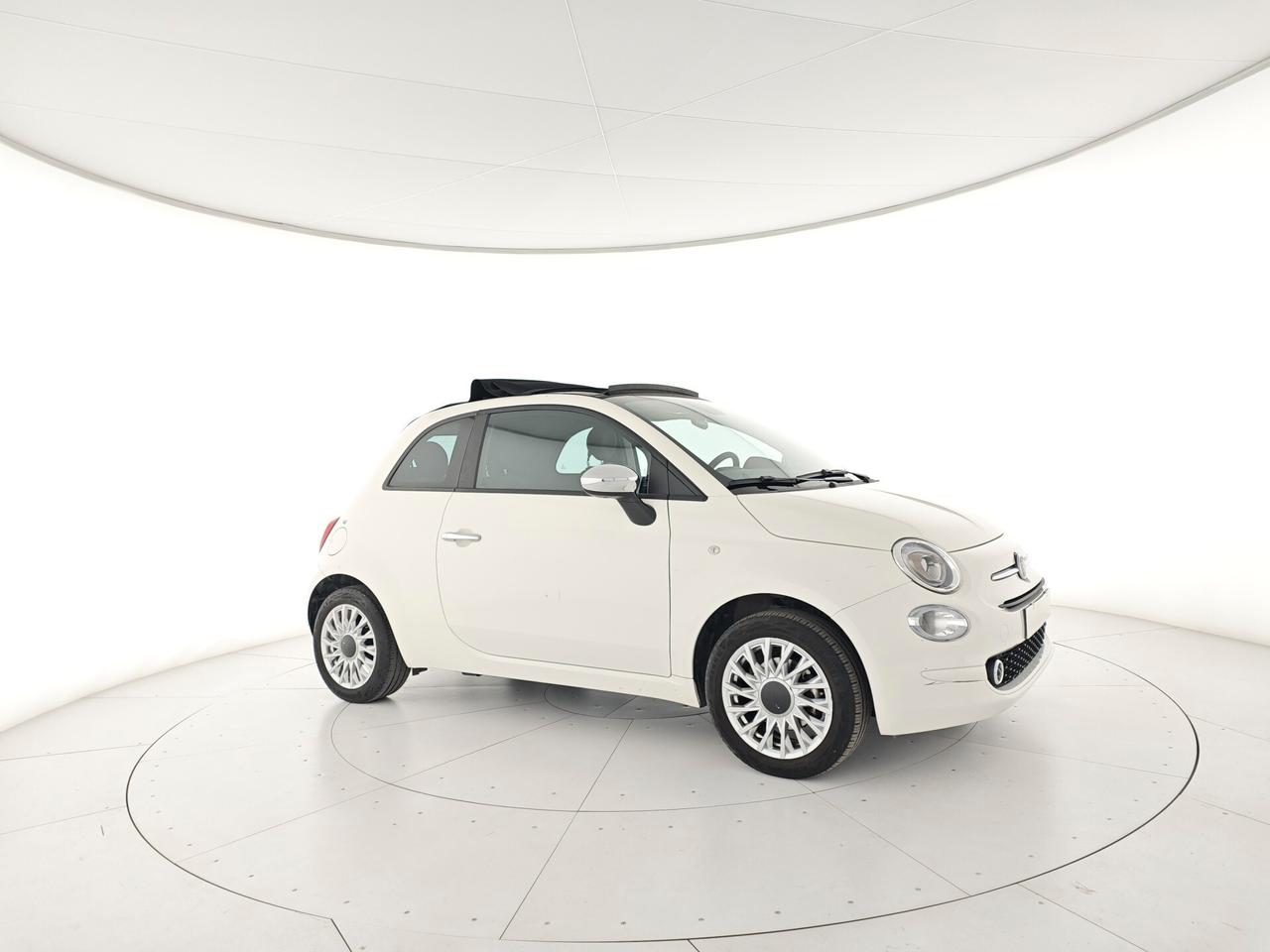 Fiat 500 C 1.0 Hybrid Dolcevita